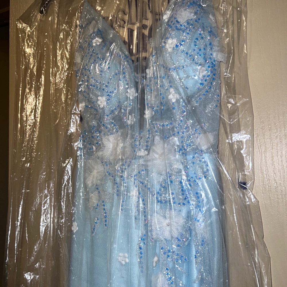 Prom dress, size M, Color blue